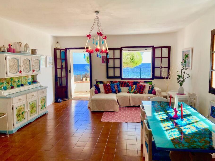 Paradise Beachfront Villa, Porto Columbu, Sardinia Porto Columbu - Perd'E Sali Zewnętrze zdjęcie
